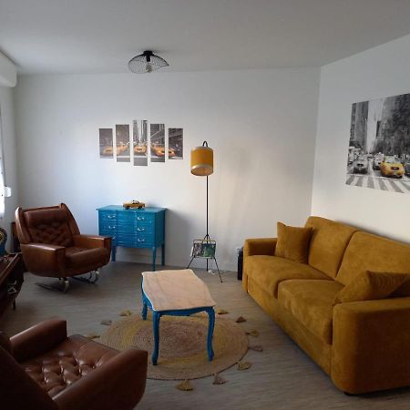 Appart Plein Centre, Balcon - 4 Personnes Sedan Exterior photo
