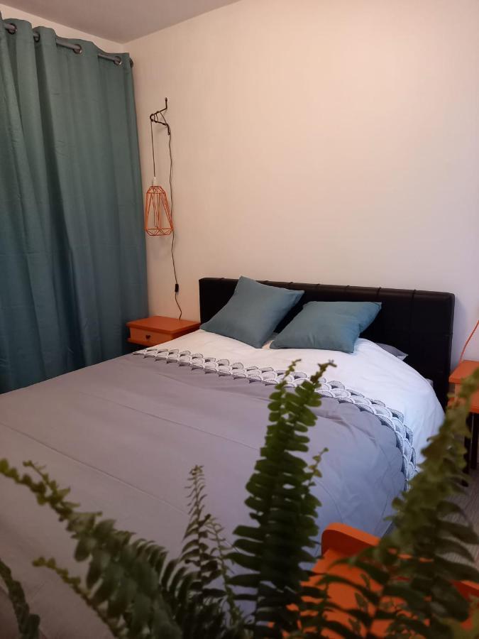 Appart Plein Centre, Balcon - 4 Personnes Sedan Exterior photo